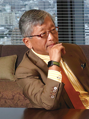伊藤 洋一氏